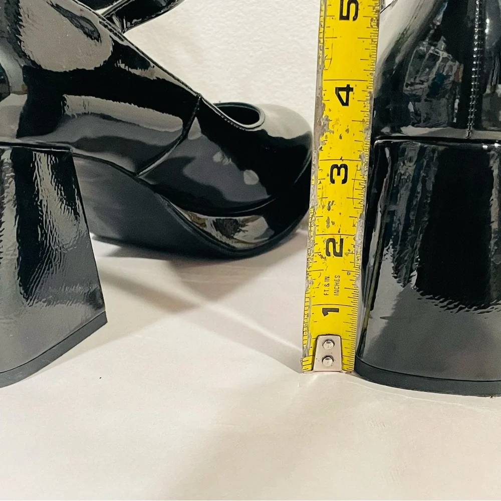 Steve Madden “Tiffane” Black Platform Mary Janes Block Heel Square Toe Shoe EUC